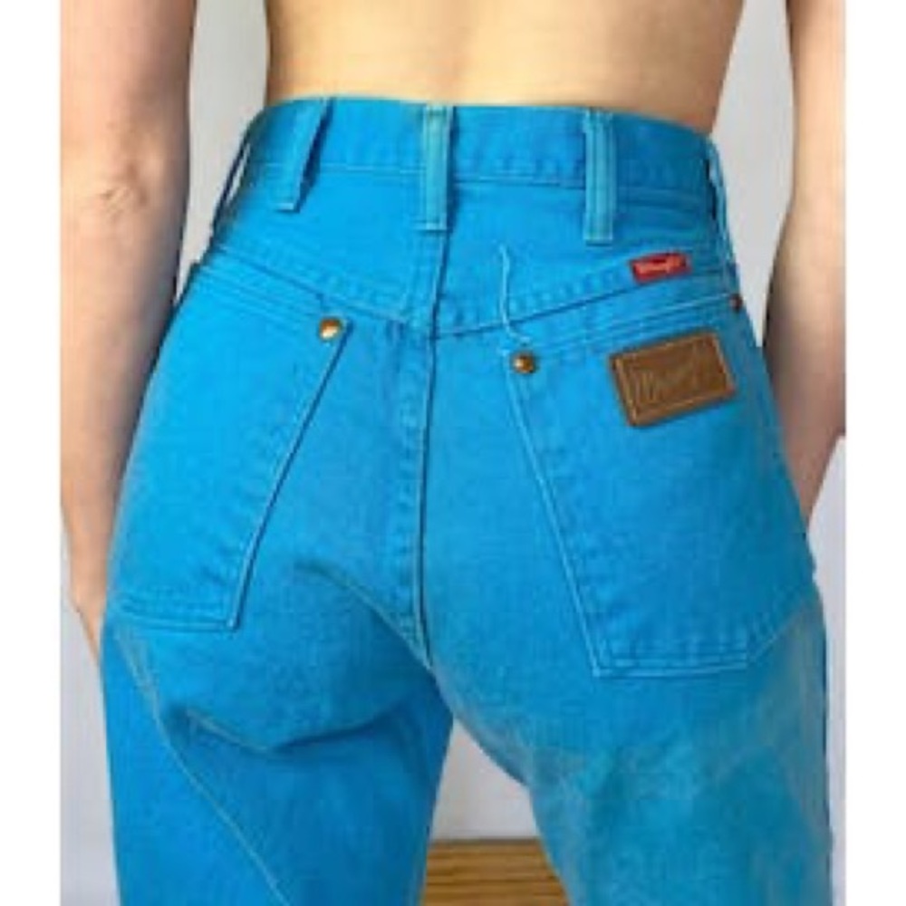 Vintage Wrangler Bright Blue High Waisted Jeans size 27 - Picture 2 of 15